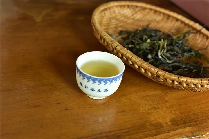 如何看一個人會不會喝茶？
