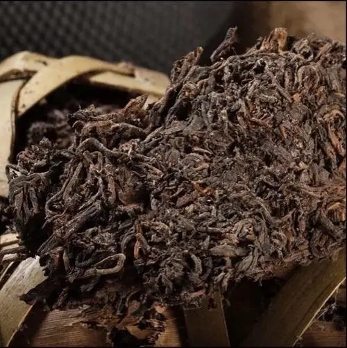 普洱茶怎么分辨古樹茶？