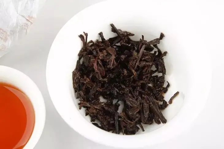 普洱熟茶好壞如何辨別？行家教你3步走！聞茶香、品茶湯、鑒葉底
