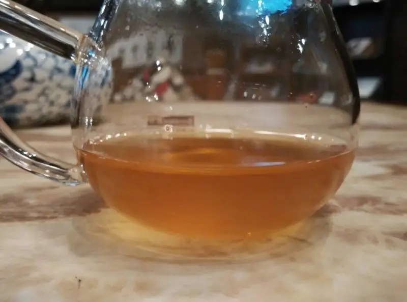 普洱茶湯冷卻后為何會變渾濁？