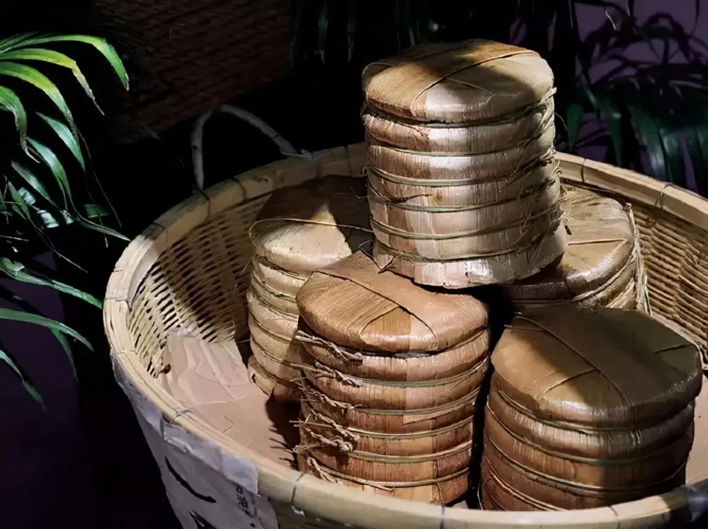 大廠出品”和“小作坊”的普洱茶，哪個(gè)更值得購(gòu)買？